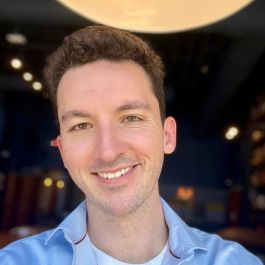 Image of Doug Schonholtz